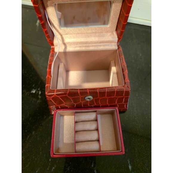 Vintage bag  Jewelry Box With Mirror Red Crocodile Pattern Faux Leather travel p - Picture 8 of 10